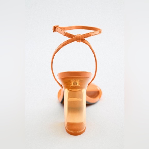 ZARA HIGH HEEL METHACRYLATE
SANDALS - Picture 5 of 6
